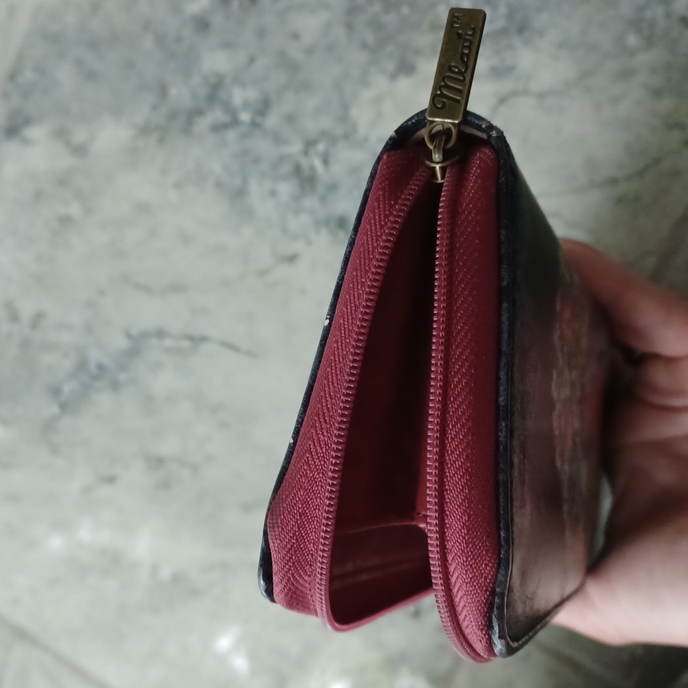 Wallet - Picture 11 of 16